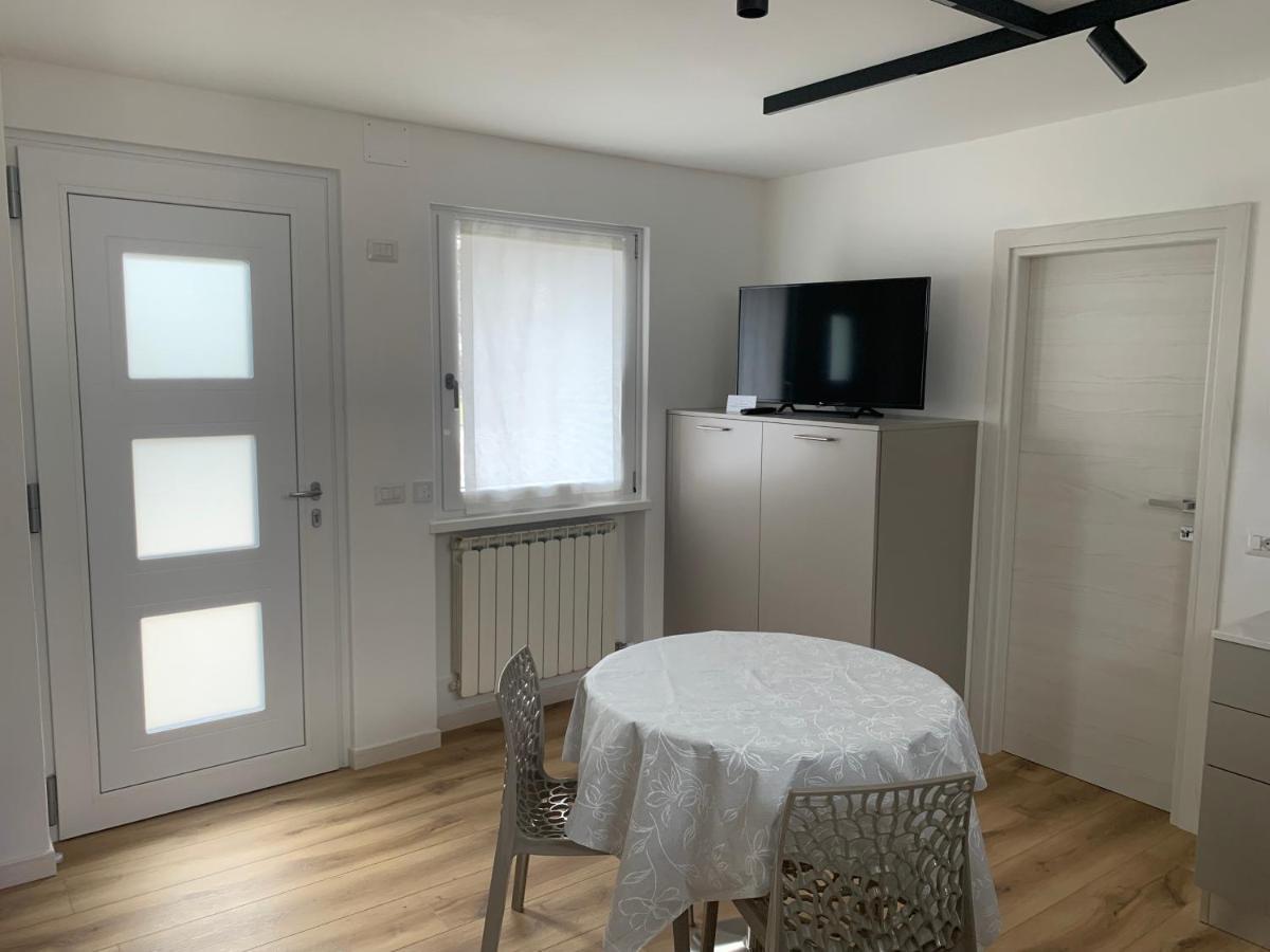 Appartamento Camelia Μαλτσεζίνε Εξωτερικό φωτογραφία